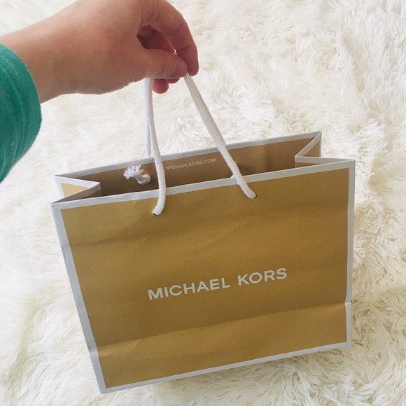 Michael Kors Shopping Bag - Picture 6 of 7